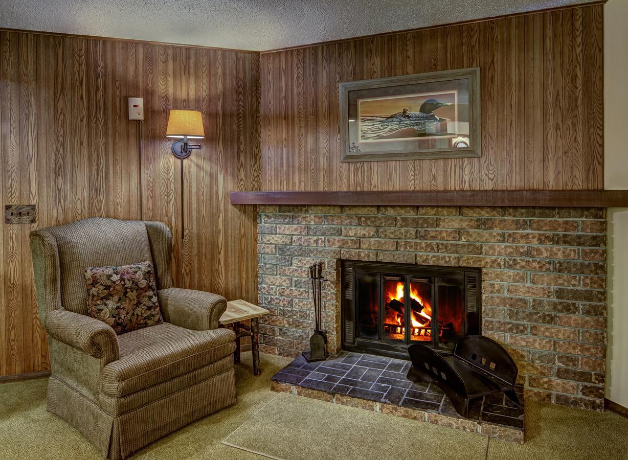 Lake Forest Resort Eagle River Exterior photo